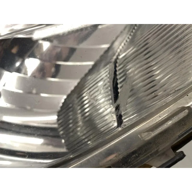 Optique avant droit (feux)(phare) PEUGEOT SATELIS 125 2008-2011 E3