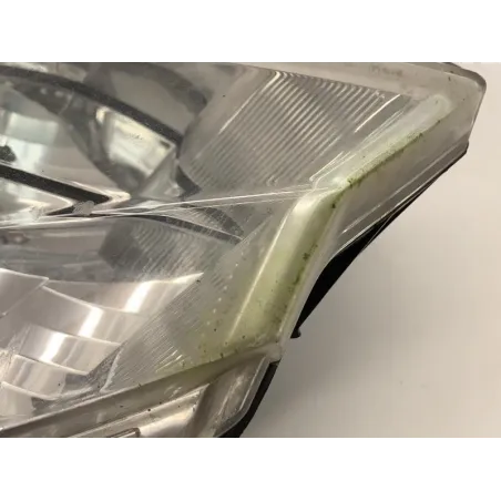 Optique avant droit (feux)(phare) PEUGEOT SATELIS 125 2008-2011 E3
