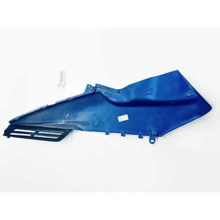 Cache carenage coque arriere droit YAMAHA XC 125 1996-1999 CYGNUS R