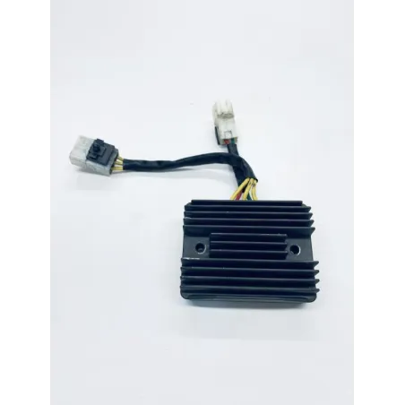 Regulateur charge batterie PIAGGIO MP3 500 LT 2016-2018 E4 SPORT