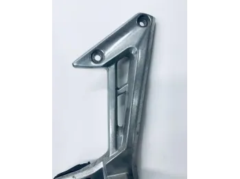 Platine arriere droite YAMAHA FZS 1000 2001-2003 FAZER