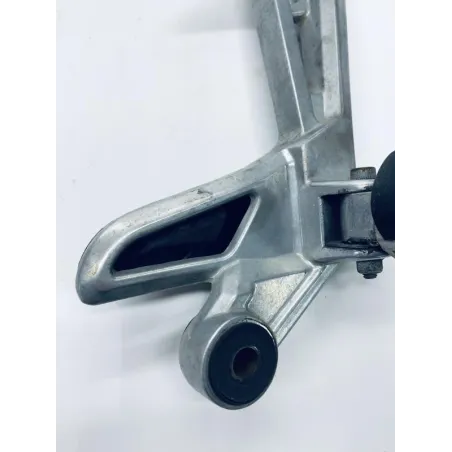 Platine arriere droite YAMAHA FZS 1000 2001-2003 FAZER