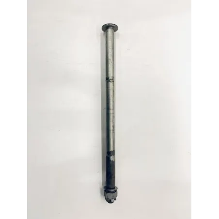 Axe de roue arriere KAWASAKI GTR 1400 2008-2009