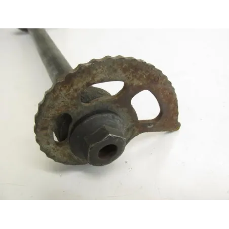 Axe de roue arriere SUZUKI DR 600 R 1986-1989