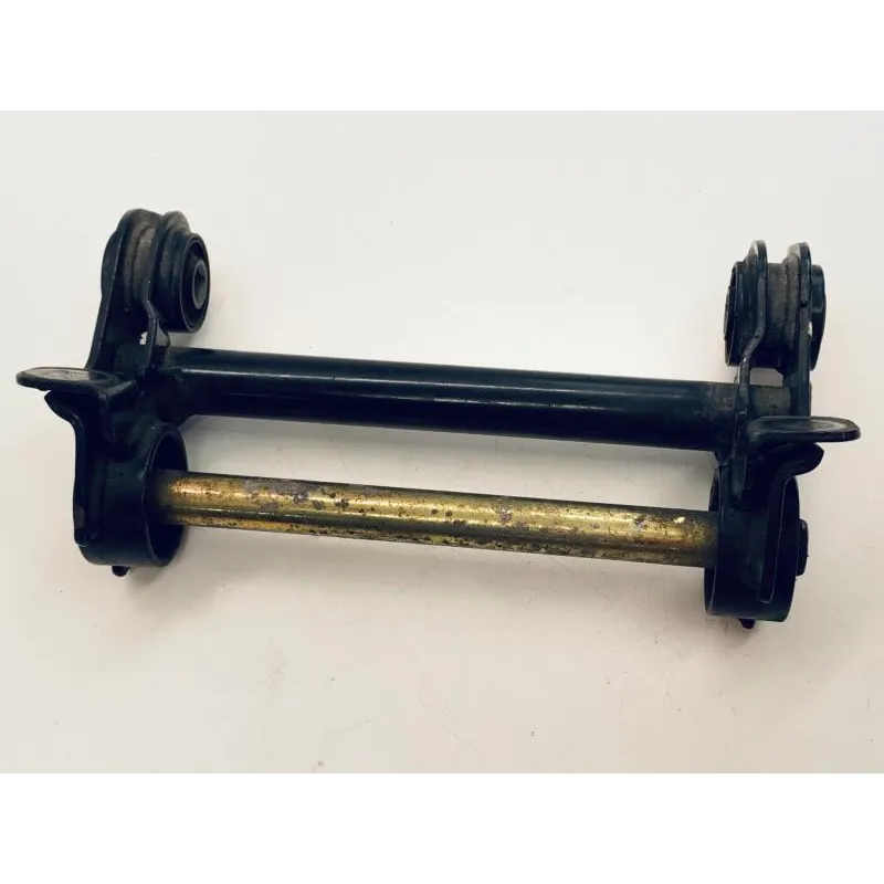 Support moteur YAMAHA YP 125 2003-2006 MAJESTY