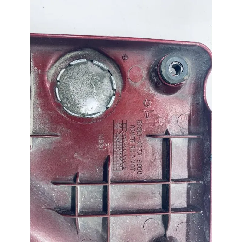 Cache lateral droit DAELIM VT 125 1999-2004