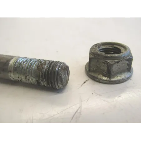 Axe de roue avant HONDA MTX 50 1983-1987