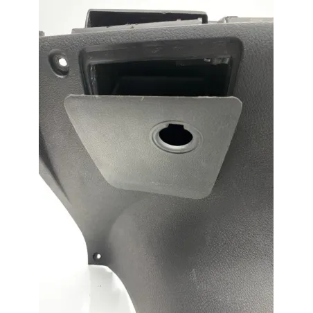 Cache carenage centrale marche pieds plancher YAMAHA YP 125 2003-2006 MAJESTY