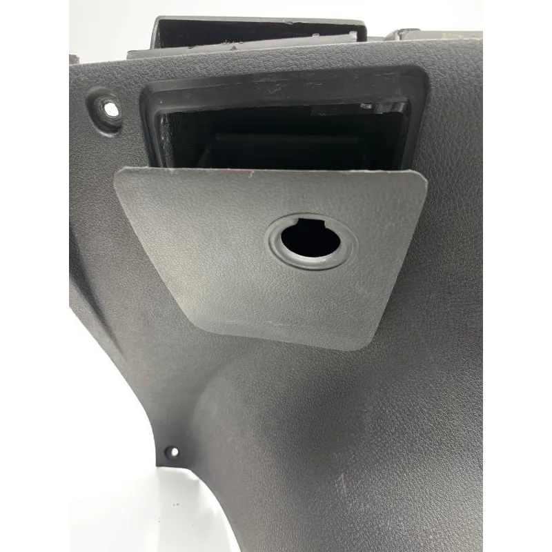 Cache carenage centrale marche pieds plancher YAMAHA YP 125 2003-2006 MAJESTY