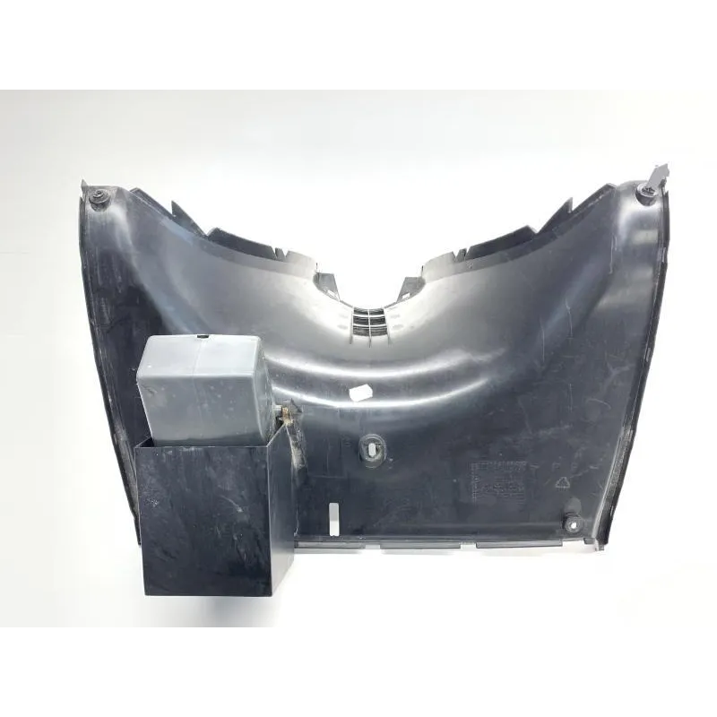 Cache carenage centrale marche pieds plancher YAMAHA YP 125 2003-2006 MAJESTY