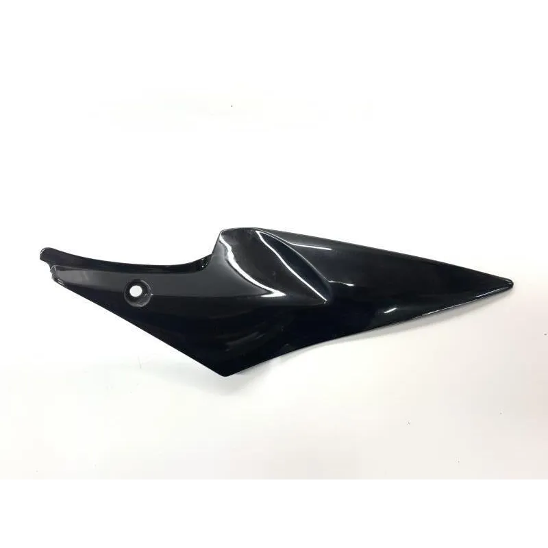 Cache carenage sous selle gauche SUZUKI GSXR 600 2006-2007
