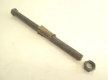 Axe de bras oscillant YAMAHA TT-R 250 2000-2005