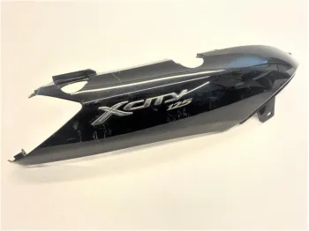 Cache carenage coque arriere droit YAMAHA VP 125 2008-2012 XCITY
