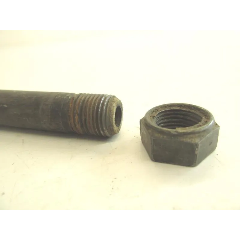 Axe de bras oscillant YAMAHA TT-R 250 2000-2005