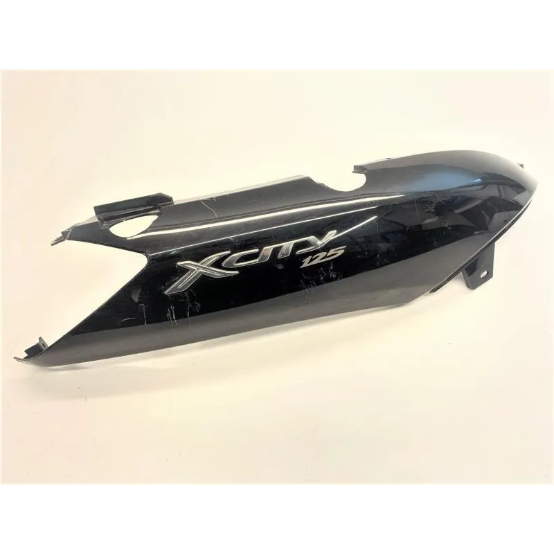Cache carenage coque arriere droit YAMAHA VP 125 2008-2012 XCITY