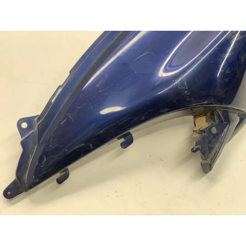 Cache carenage coque arriere gauche SUZUKI UC 125 1999-2003 EPICURO