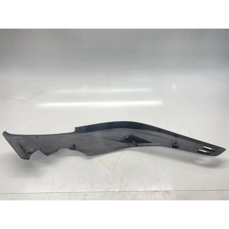Cache lateral gauche YAMAHA XP 500 2005-2007 TMAX ABS