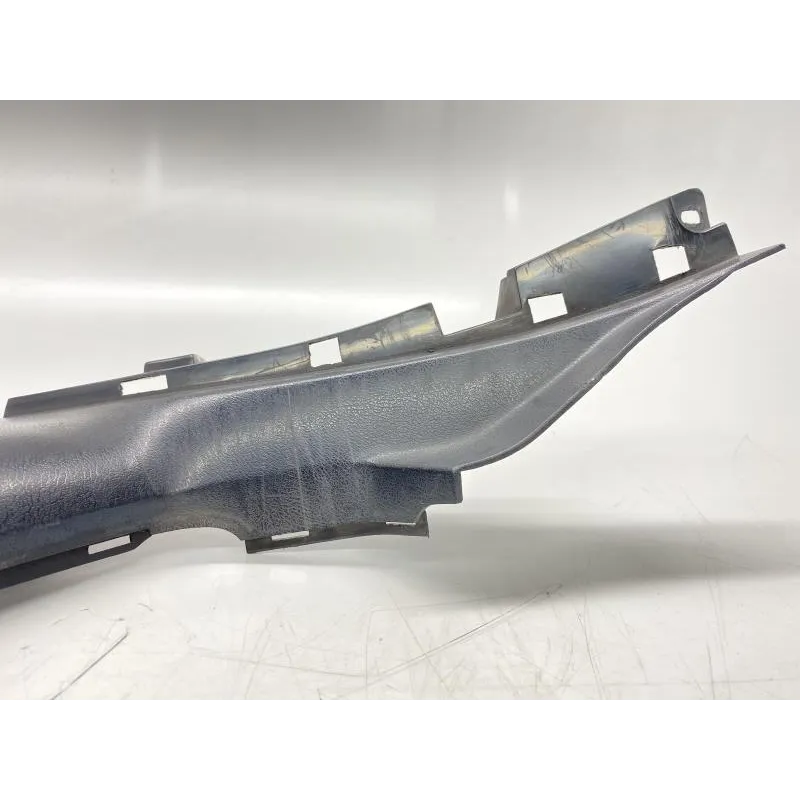 Cache carenage centrale droit marche pieds plancher YAMAHA XP 500 2005-2007 TMAX ABS