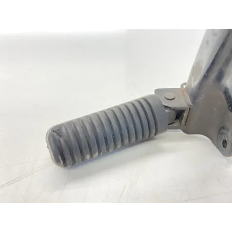 Platine et repose pieds arriere gauche YAMAHA XP 500 2005-2007 TMAX ABS