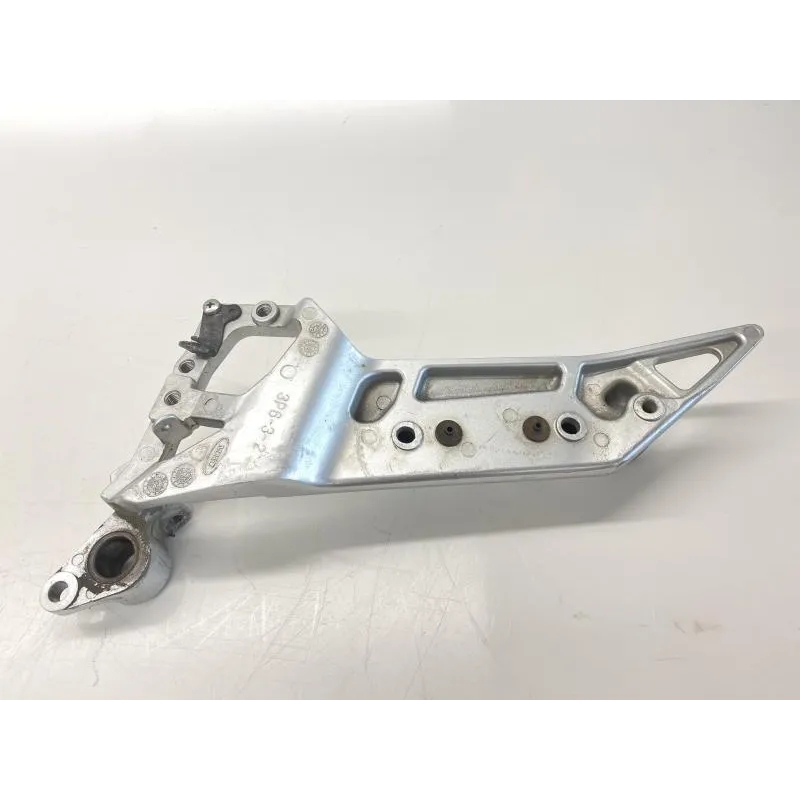 Platine avant droite YAMAHA FJR 1300 2006-2009 ABS