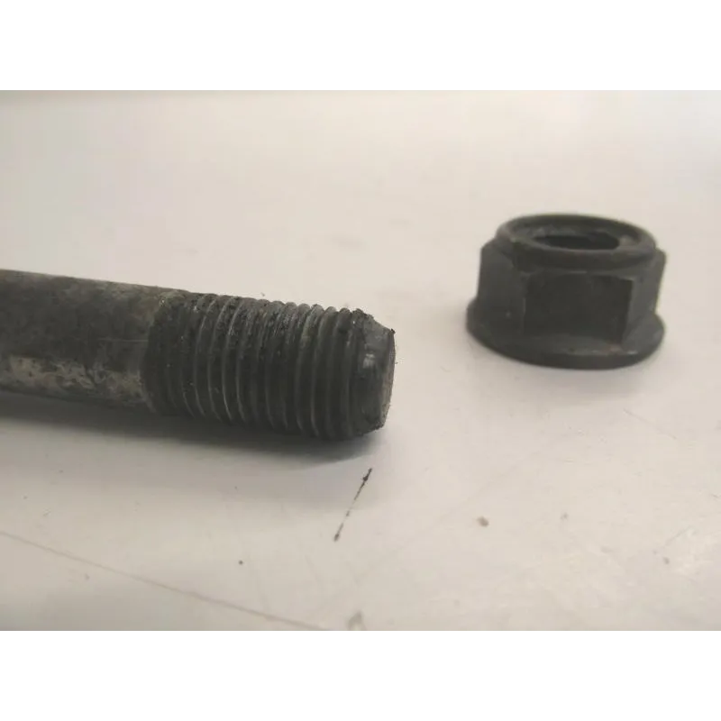 Axe de roue avant HONDA TL 125 1983-1987