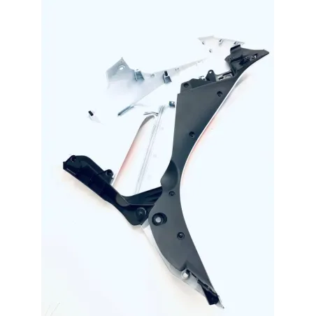 Cache flanc de carenage gauche HONDA CBR 300 R 2014-2017