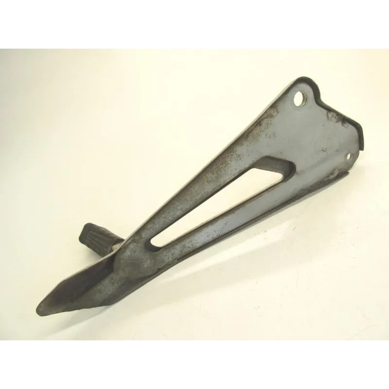 Platine et repose pieds arriere gauche YAMAHA YBR 125 2005-2006