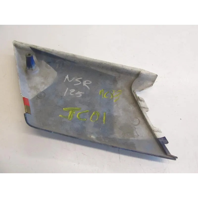 Cache lateral droit HONDA NSR 125 1987-1988