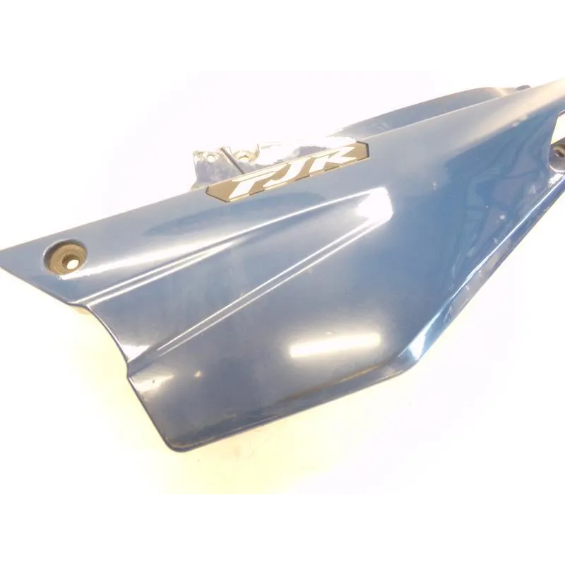 Cache carenage sous selle gauche YAMAHA FJR 1300 2006-2007 ABS
