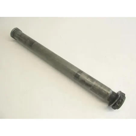 Axe de roue arriere SUZUKI GSXR 1000 2001-2002