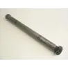 Axe de roue arriere SUZUKI GSXR 1000 2001-2002 Axe de roue arriere SUZUKI GSXR 1000 2001-2002