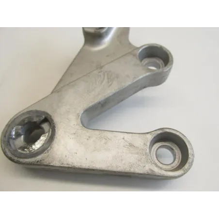 Platine avant droite SUZUKI GSXR 1000 2001-2002