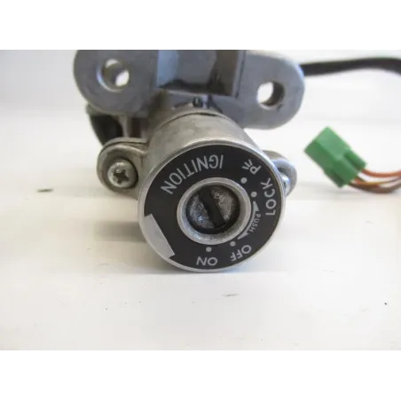 Jeu de serrure contacteur a cle SUZUKI SV 650 S 2007-2015