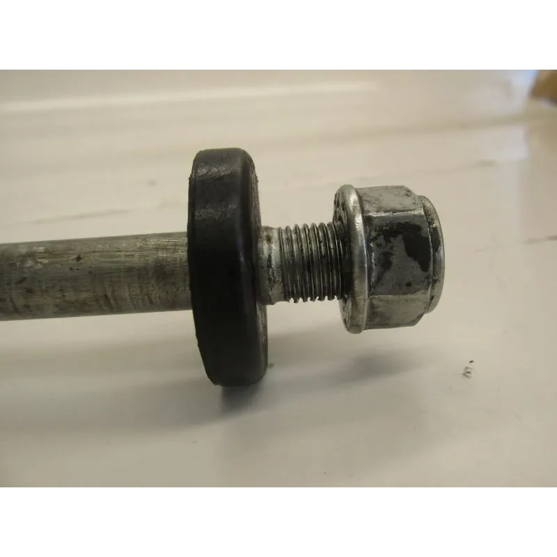 Axe de bras oscillant HONDA XL V 125 2001-2006 VARADERO