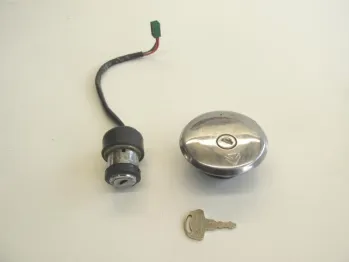 Jeu de serrures contacteur a cle SUZUKI GN 125 1997-2001