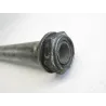 Axe de roue arriere SUZUKI GSXR 1000 2001-2002 Axe de roue arriere SUZUKI GSXR 1000 2001-2002