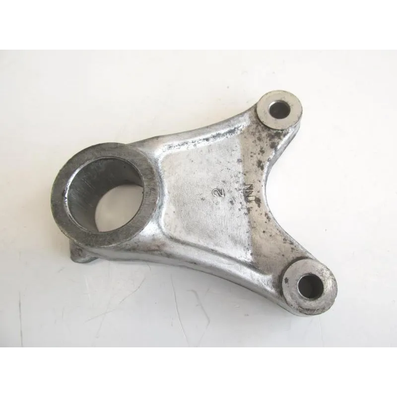 Support etrier frein arriere SUZUKI GSXR 1000 2001-2002