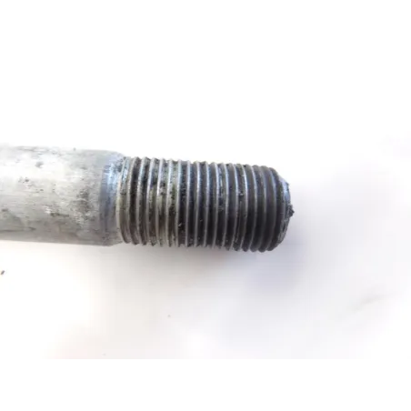 Axe de roue arriere SUZUKI GS 500 E 2001-2002