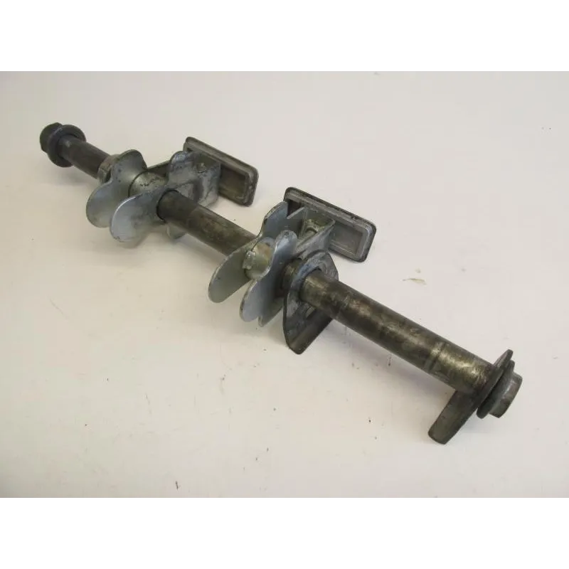 Axe de roue arriere SUZUKI GSF 600 1995-1999 BANDIT