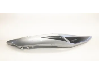 Cache carenage coque arriere droit SUZUKI GS 500 E 2001-2002
