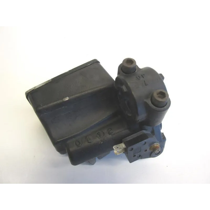 Maitre cylindre frein avant YAMAHA FZS 600 1998-2001 FAZER