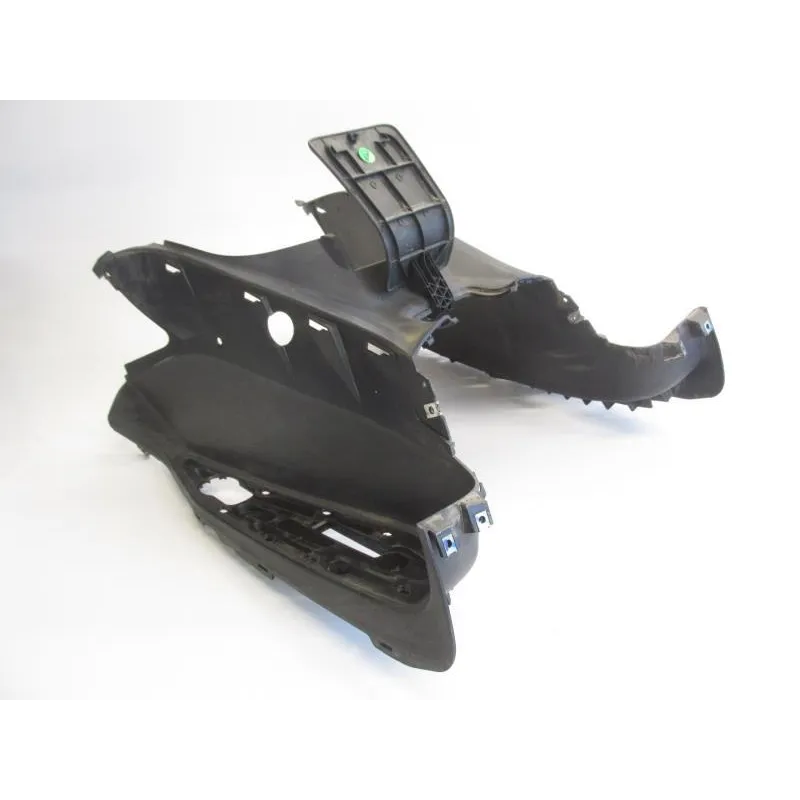 Plancher marche pied YAMAHA YPR 125 2010-2013 XMAX