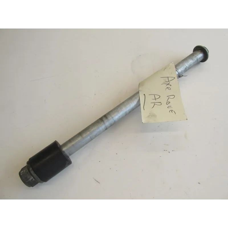 Axe de roue arriere SUZUKI VZ 800 1997-2002 MARAUDER