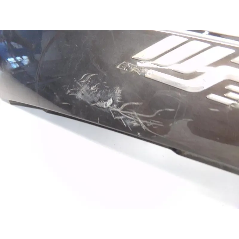 Cache carenage coque arriere gauche PIAGGIO MP3 500 LT 2011-2013 SPORT