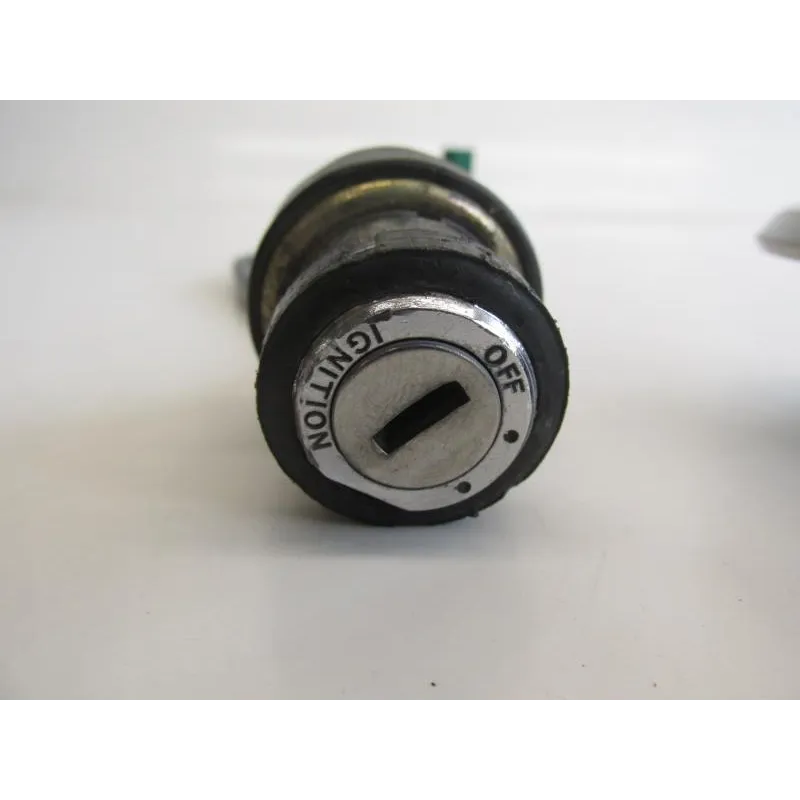 Jeu de serrures contacteur a cle SUZUKI GN 125 1997-2001