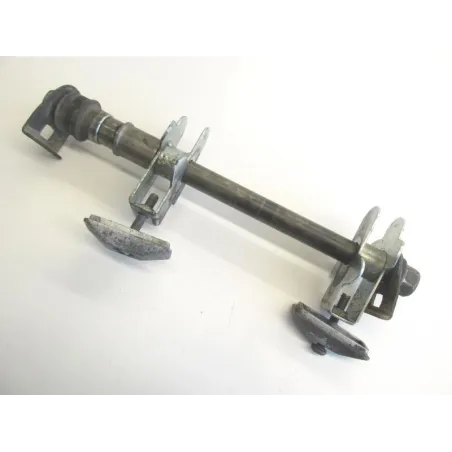 Axe de roue arriere SUZUKI GSF 600 2000-2004 BANDIT N