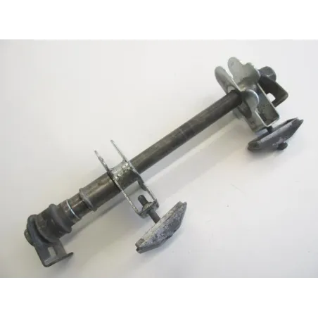 Axe de roue arriere SUZUKI GSF 600 2000-2004 BANDIT N