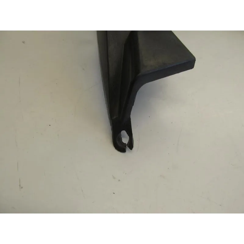Cache carenage centrale marche pieds plancher PEUGEOT SATELIS 125 2006-2008