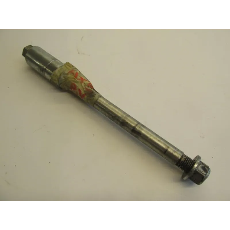 Axe de roue avant YAMAHA YBR 125 2010-2012