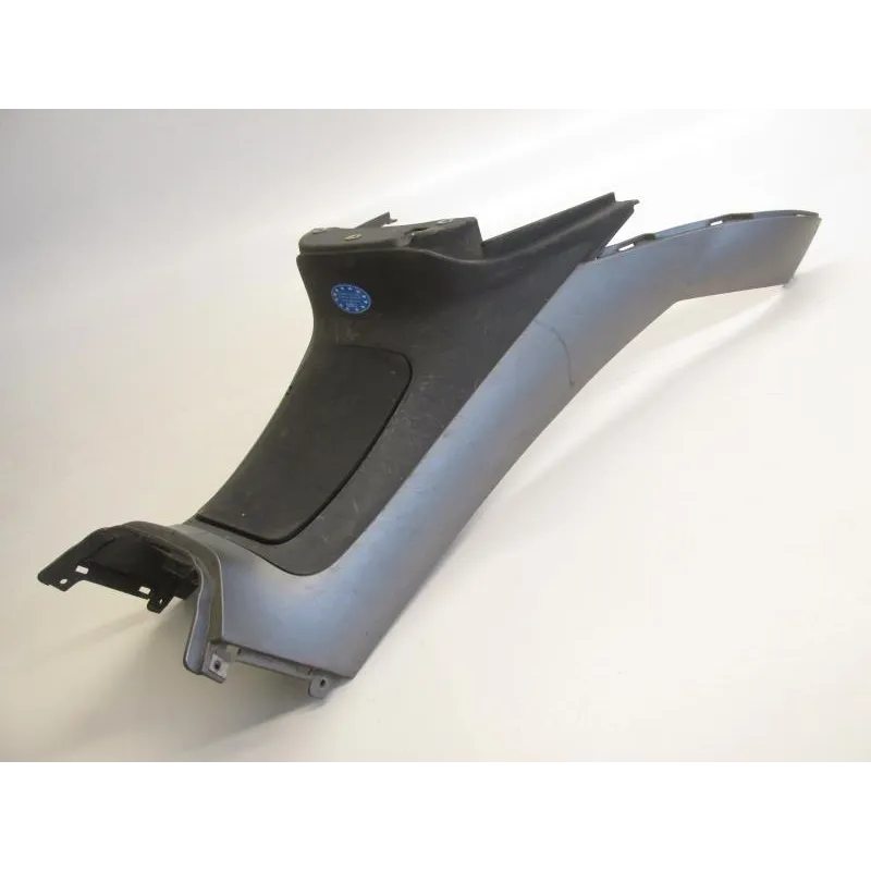 Cache carenage centrale marche pieds plancher PIAGGIO MP3 125 2006-2008